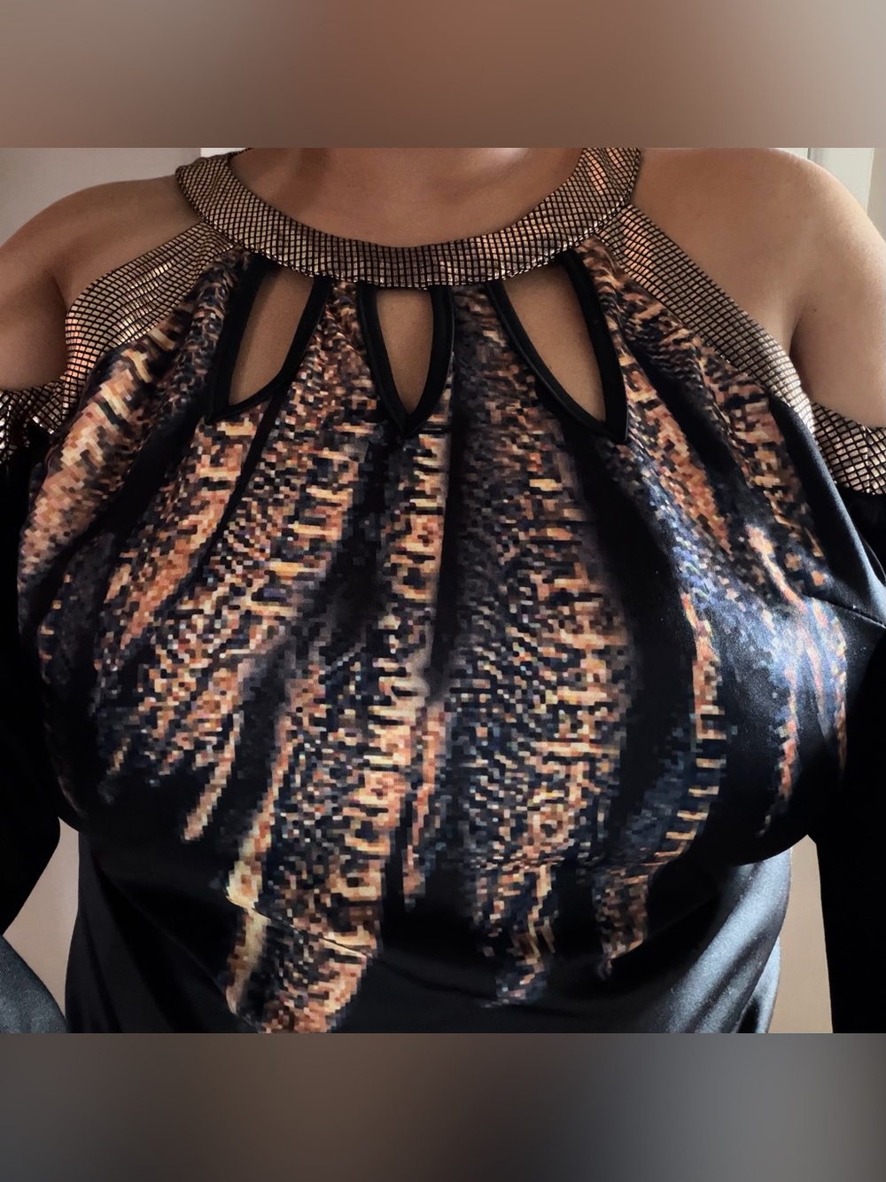 Source Unknown Black Cold-Shoulder Blouse with Gold Feather Detail